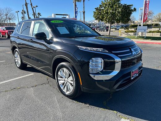 2025 Mitsubishi Outlander