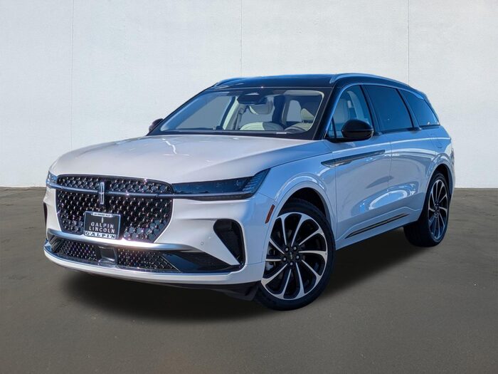 2026 Lincoln Nautilus