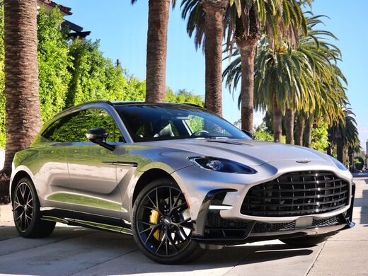 2026 Aston Martin DBX