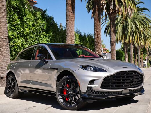 2026 Aston Martin DBX