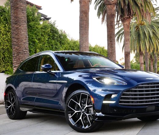 2026 Aston Martin DBX
