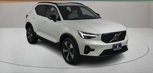 2026 Volvo XC40
