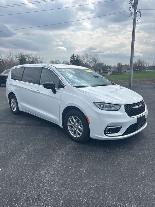 2025 Chrysler Pacifica