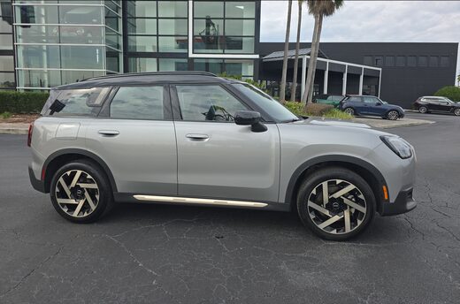 2025 MINI Countryman