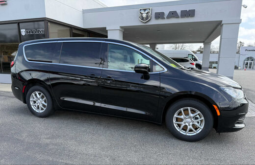 2026 Chrysler Voyager