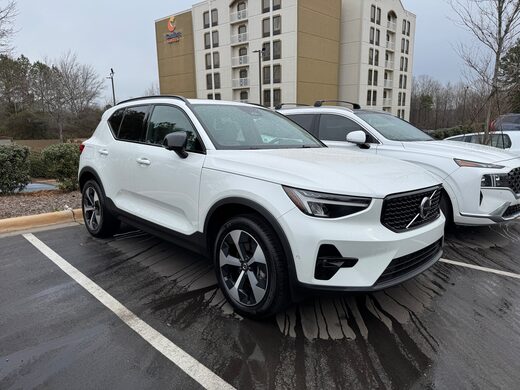 2026 Volvo XC40