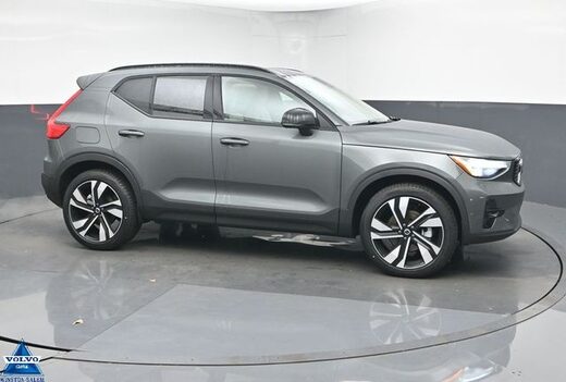 2026 Volvo XC40