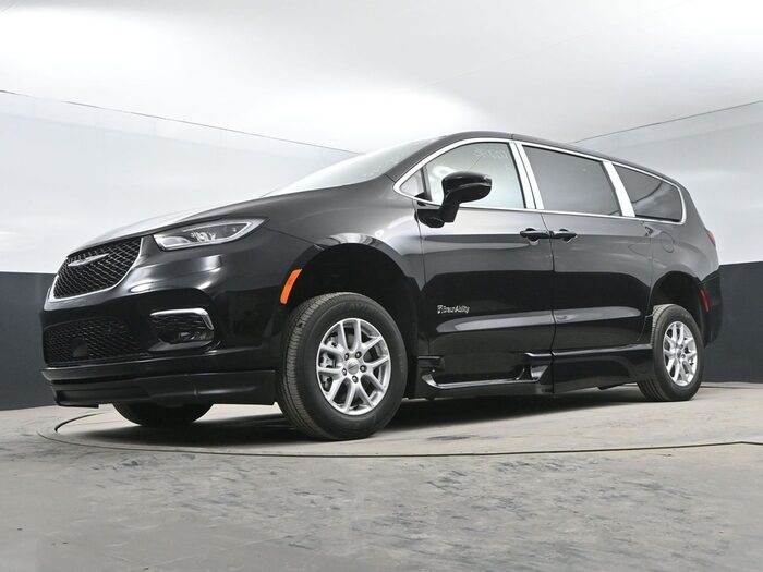 2026 Chrysler Pacifica