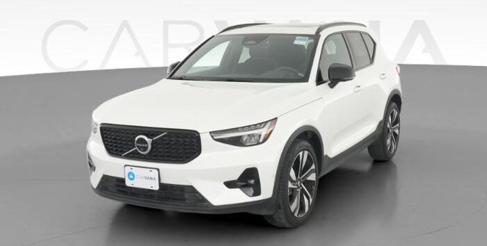2023 Volvo XC40