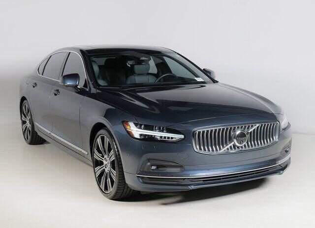 2023 Volvo S90