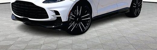 2023 Aston Martin DBX