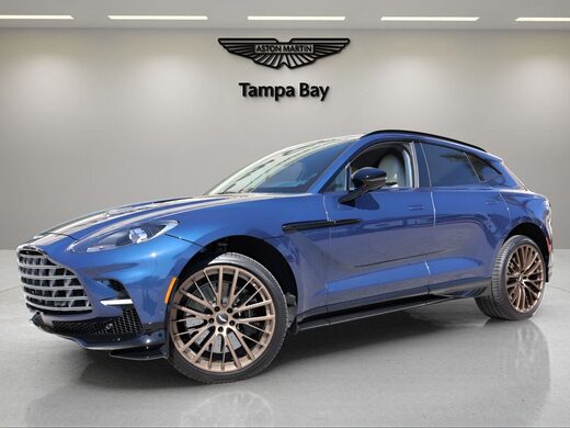 2025 Aston Martin DBX