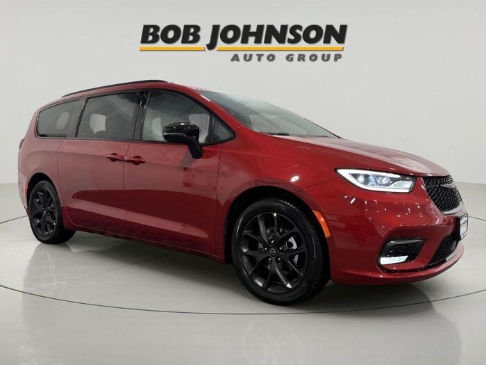 2026 Chrysler Pacifica