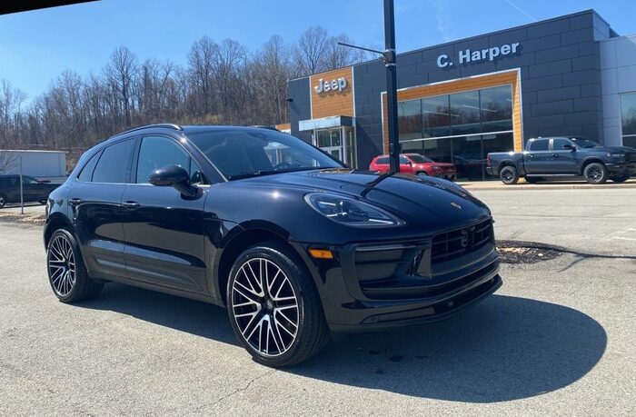 2022 Porsche Macan