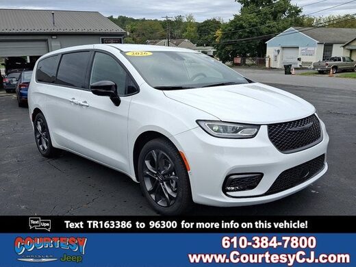 2026 Chrysler Pacifica