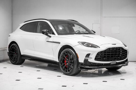 2026 Aston Martin DBX
