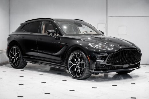 2026 Aston Martin DBX