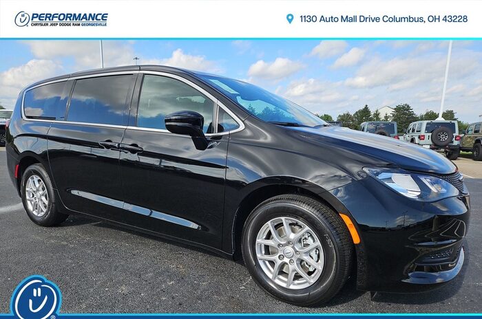 2025 Chrysler Voyager