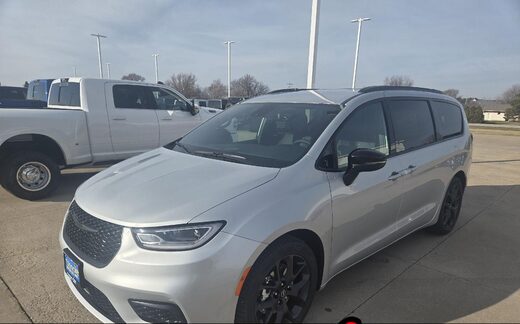 2026 Chrysler Pacifica